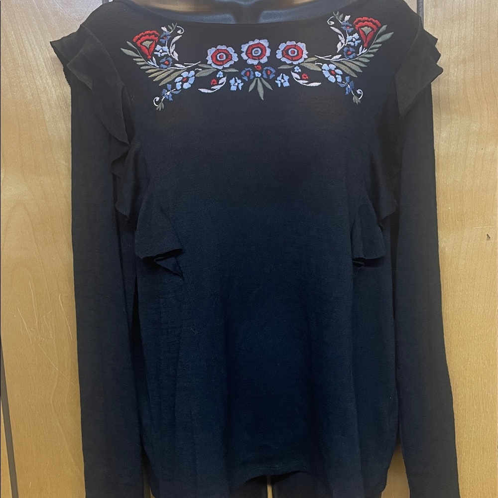 LC Lauren Conrad • Black Floral Embroidered Blouse size Large‎